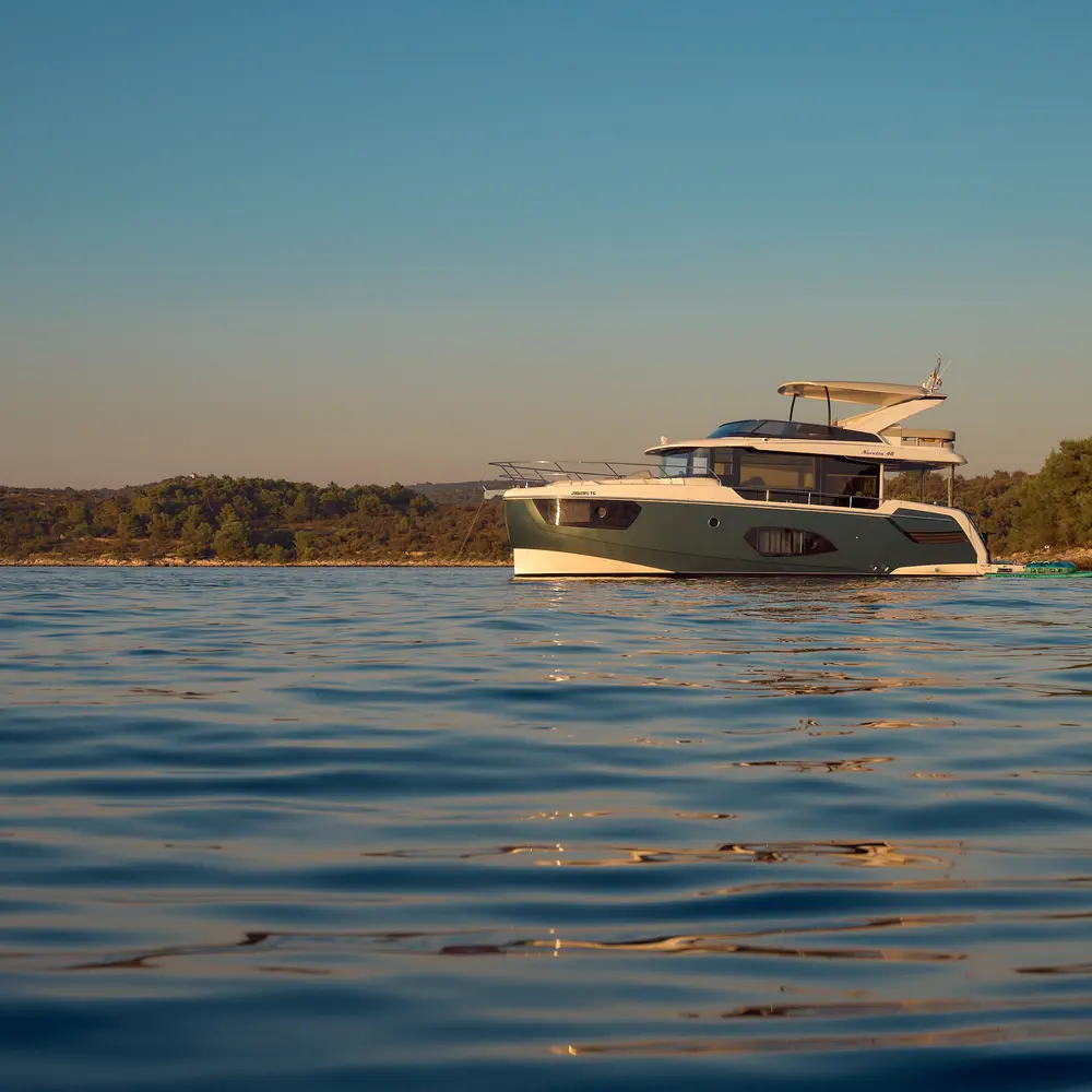AVA 26