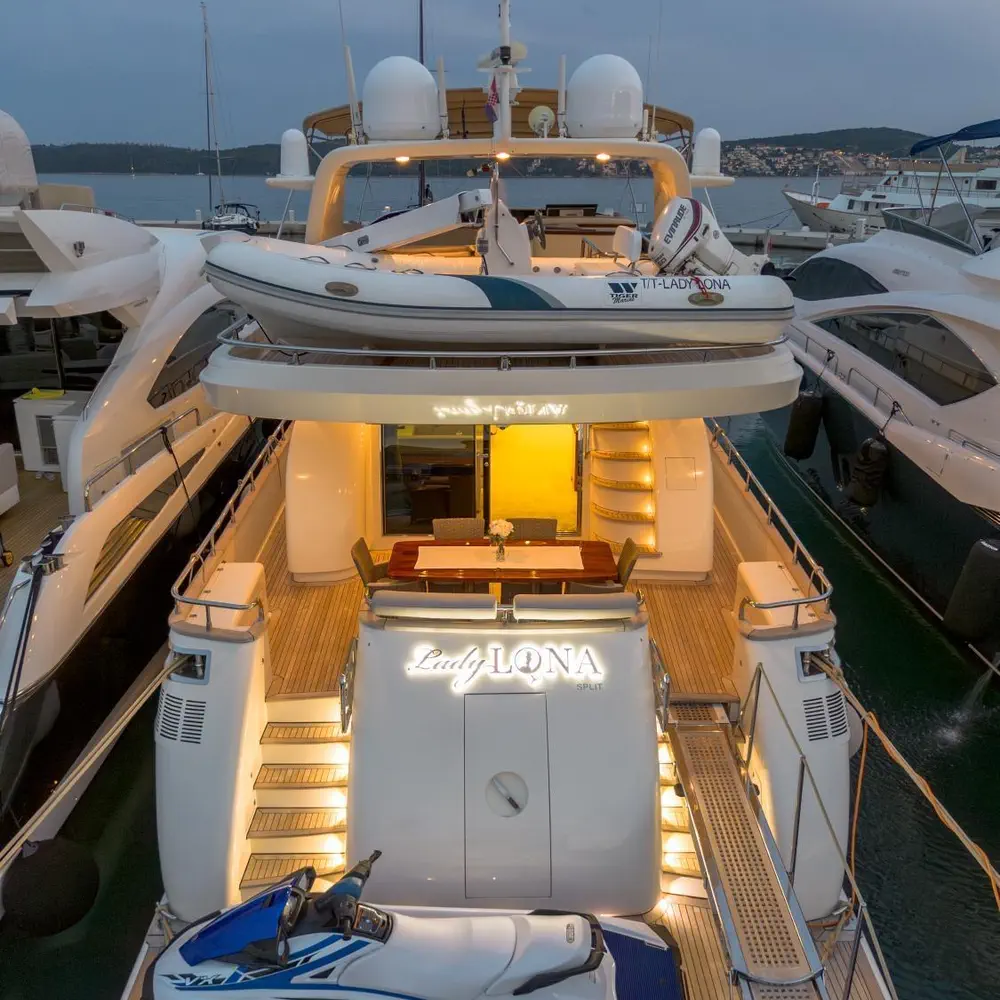Lady Lona 20