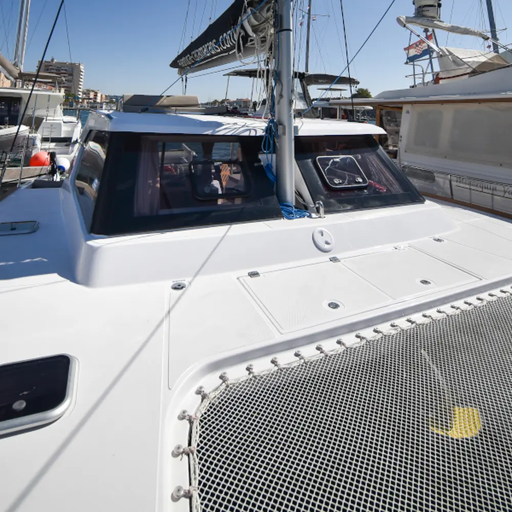 LAUREMI 28