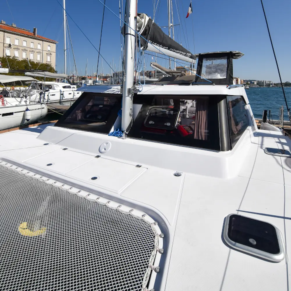 LAUREMI 24