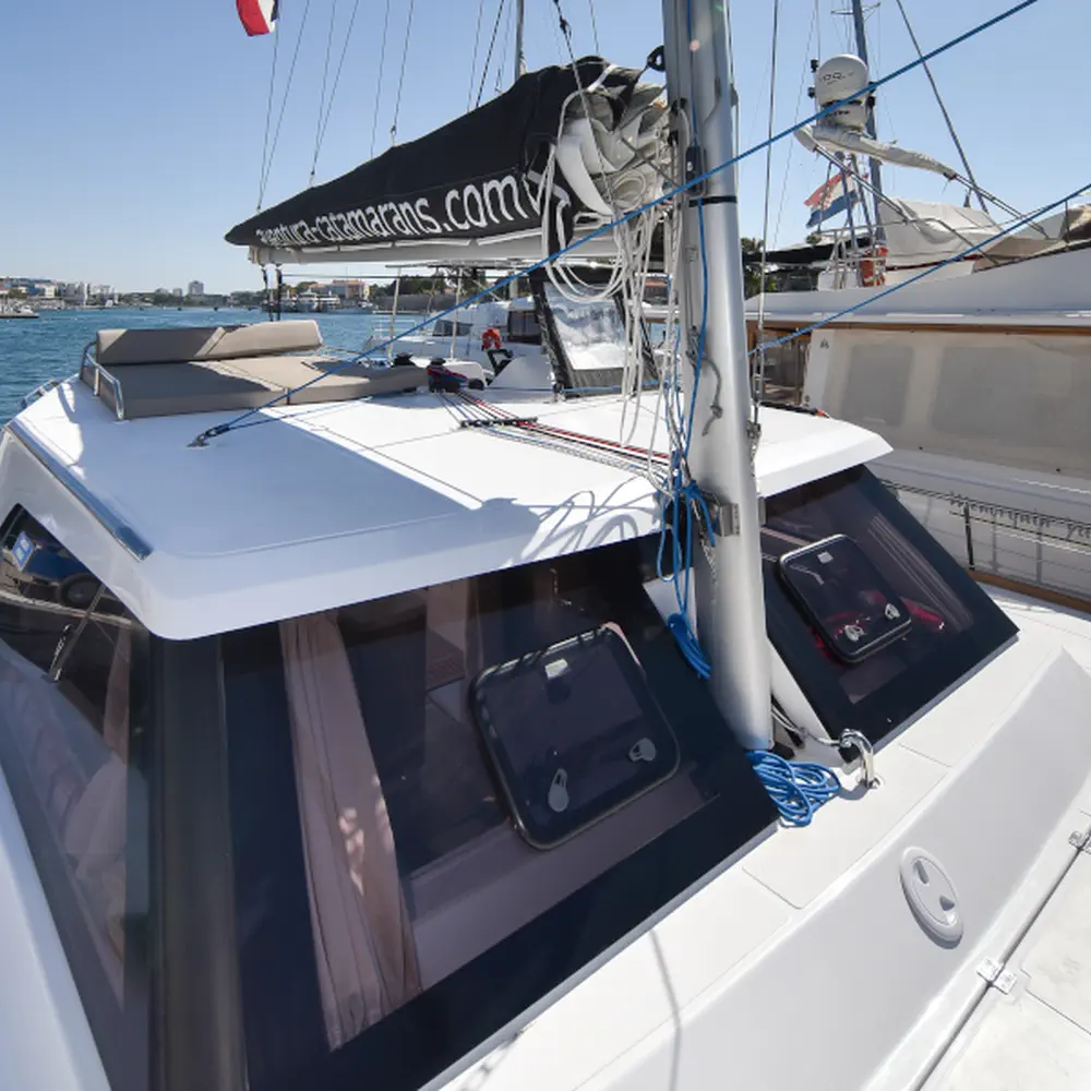 LAUREMI 52