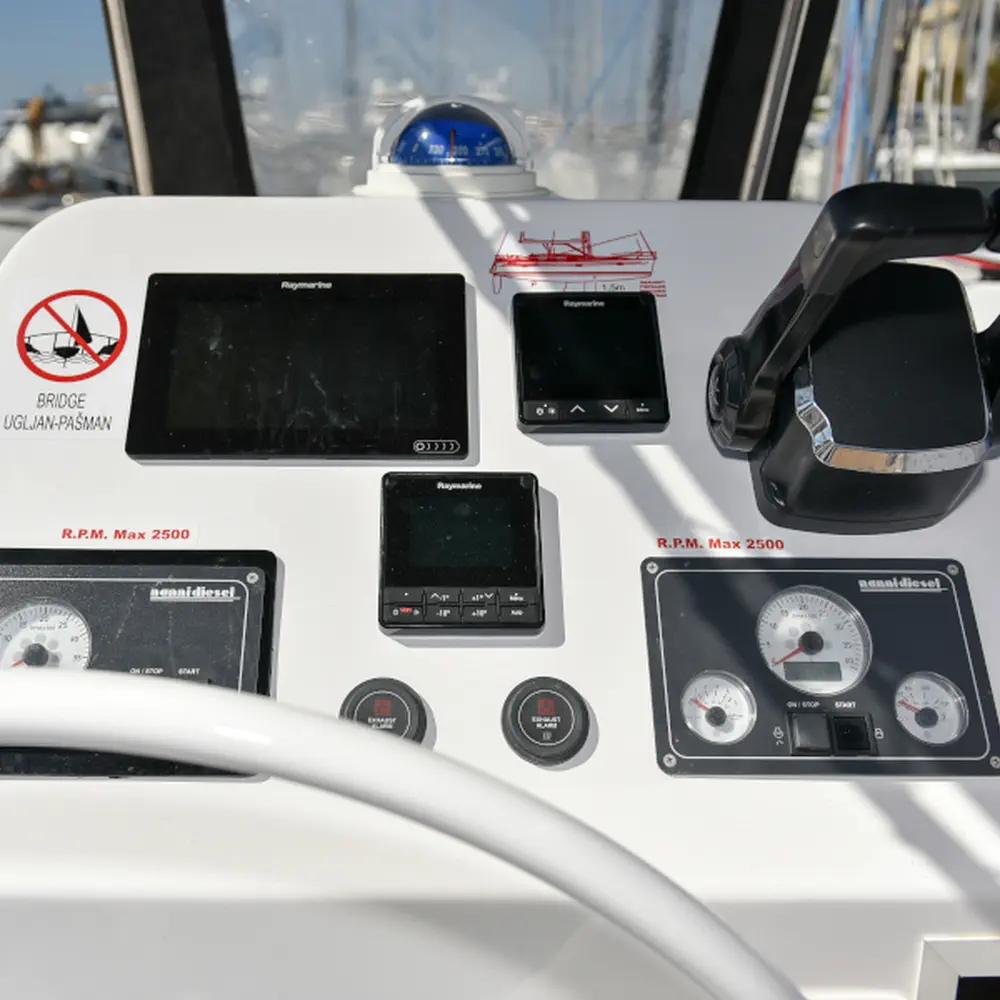 LAUREMI 60