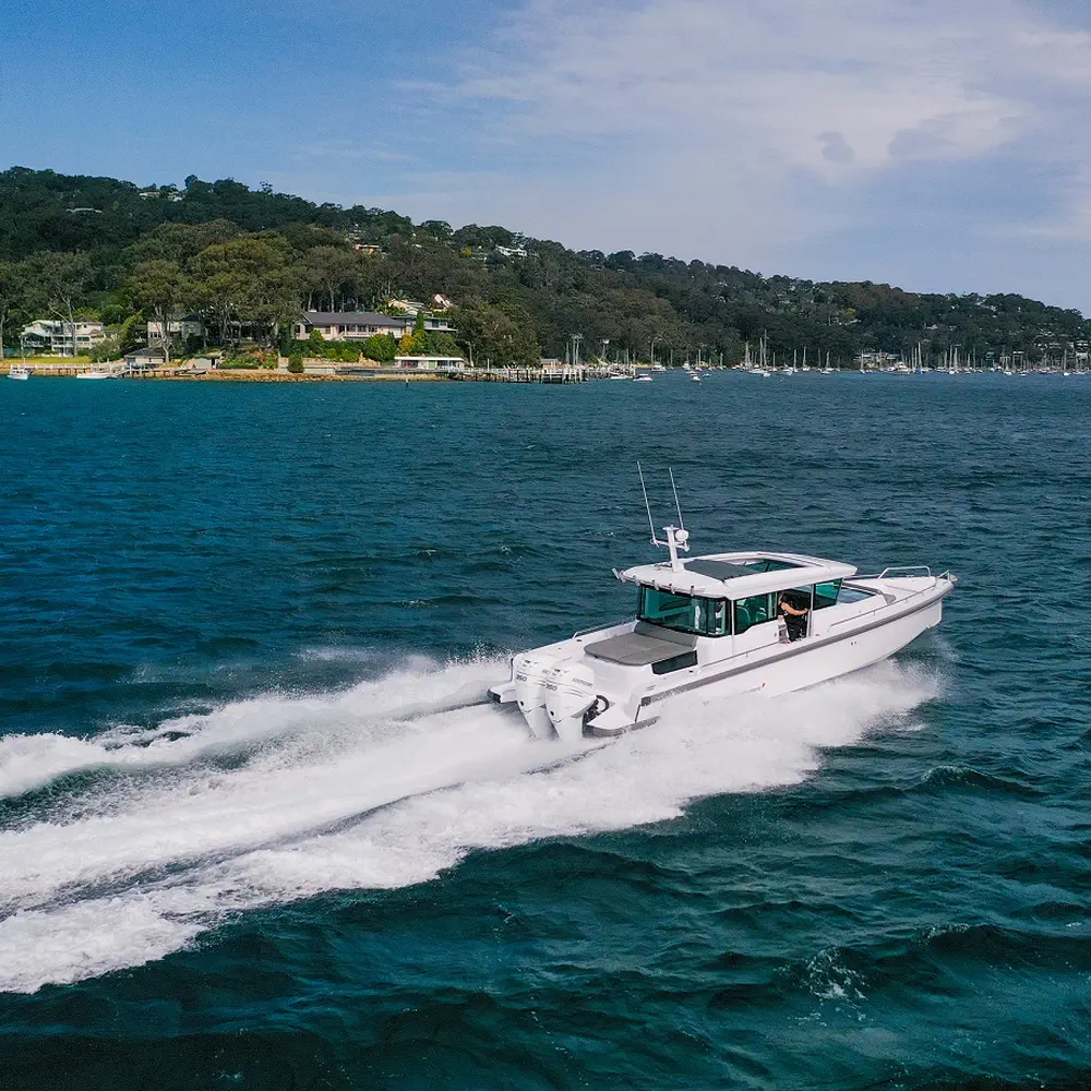 Axopar 37 XC Cross Cabin 1
