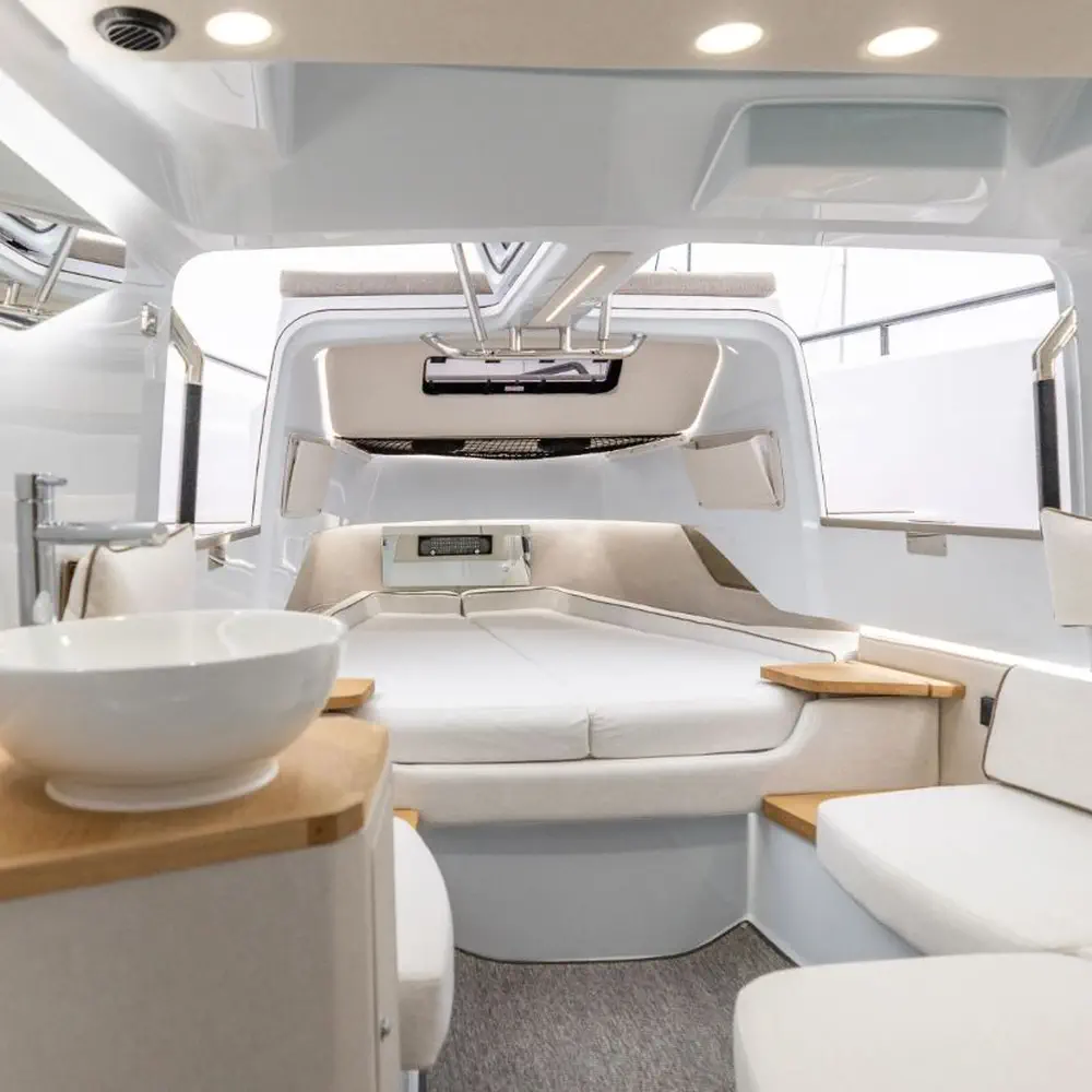 Axopar 37 XC Cross Cabin 11