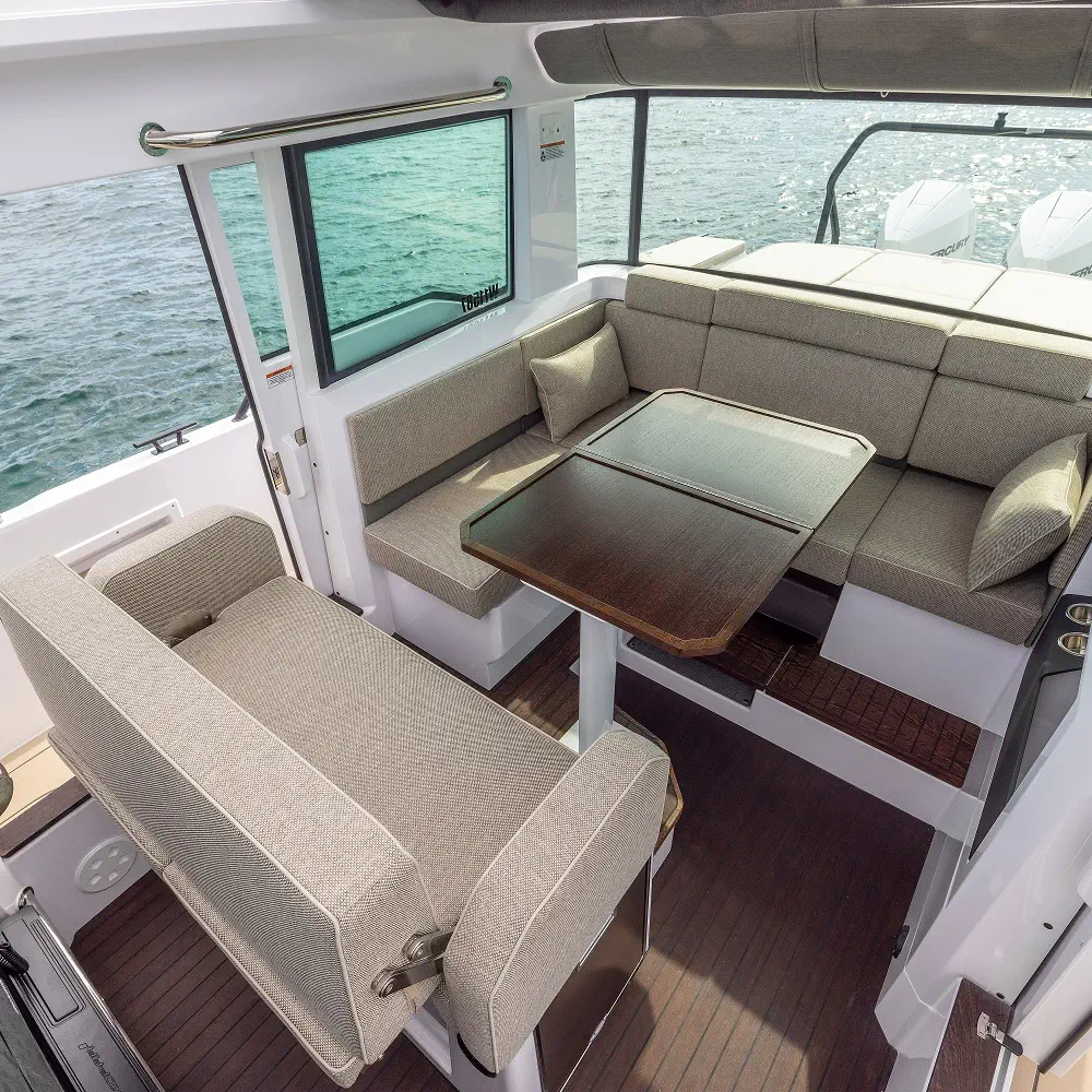 Axopar 37 XC Cross Cabin 15