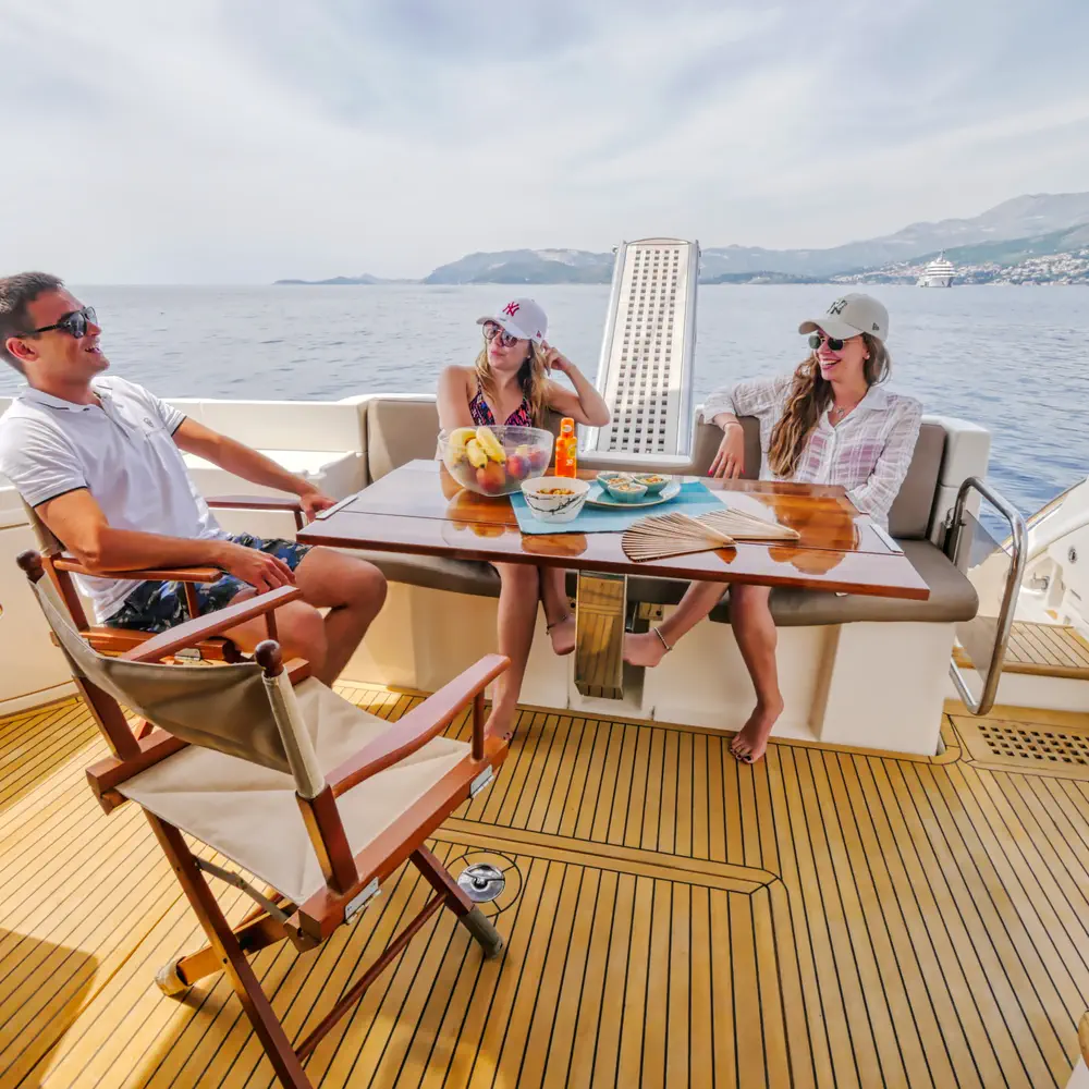 Aphrodite 24