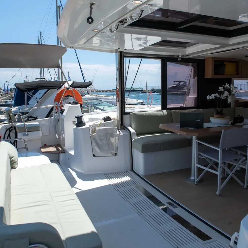 Ela Thalassa III 3