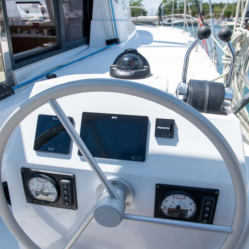 Ela Thalassa III 7