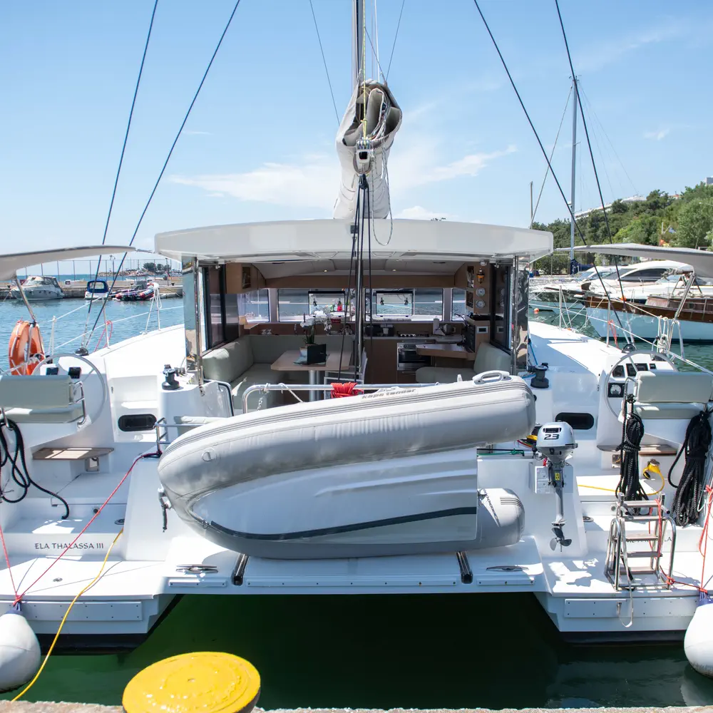 Ela Thalassa III 16