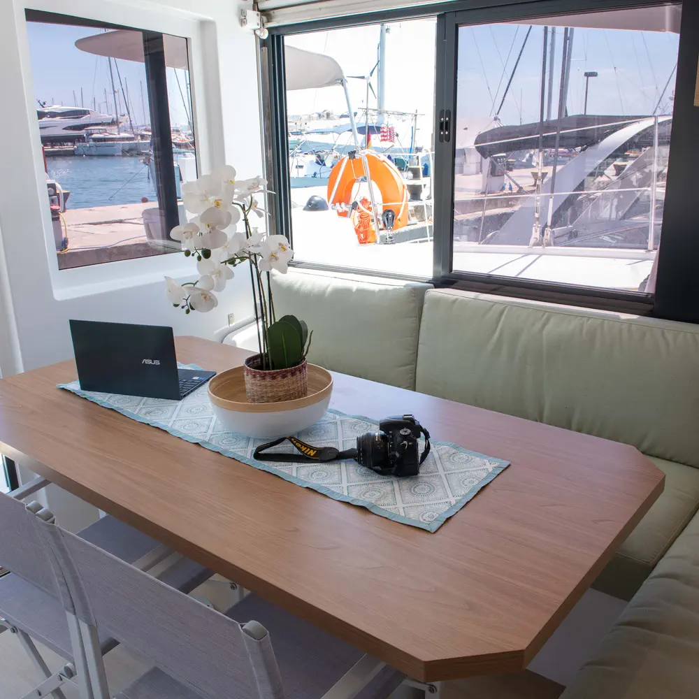 Ela Thalassa III 74