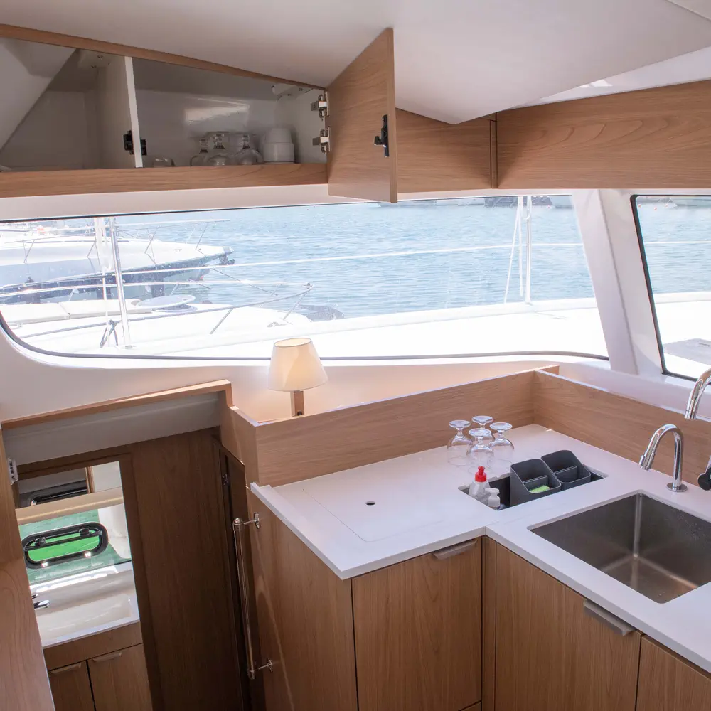 Ela Thalassa III 78