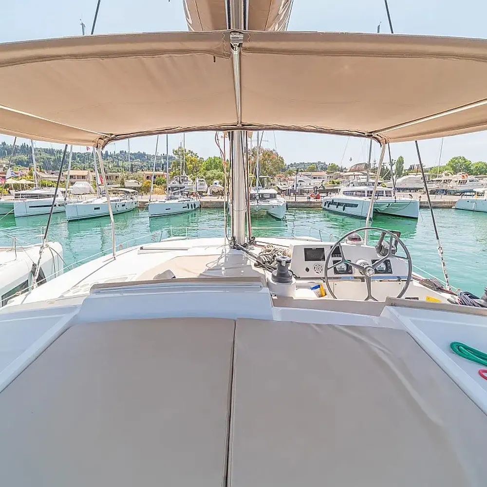 GALASSIA (Electric WC, Solar Panels, 1 SUP free of charge) 24