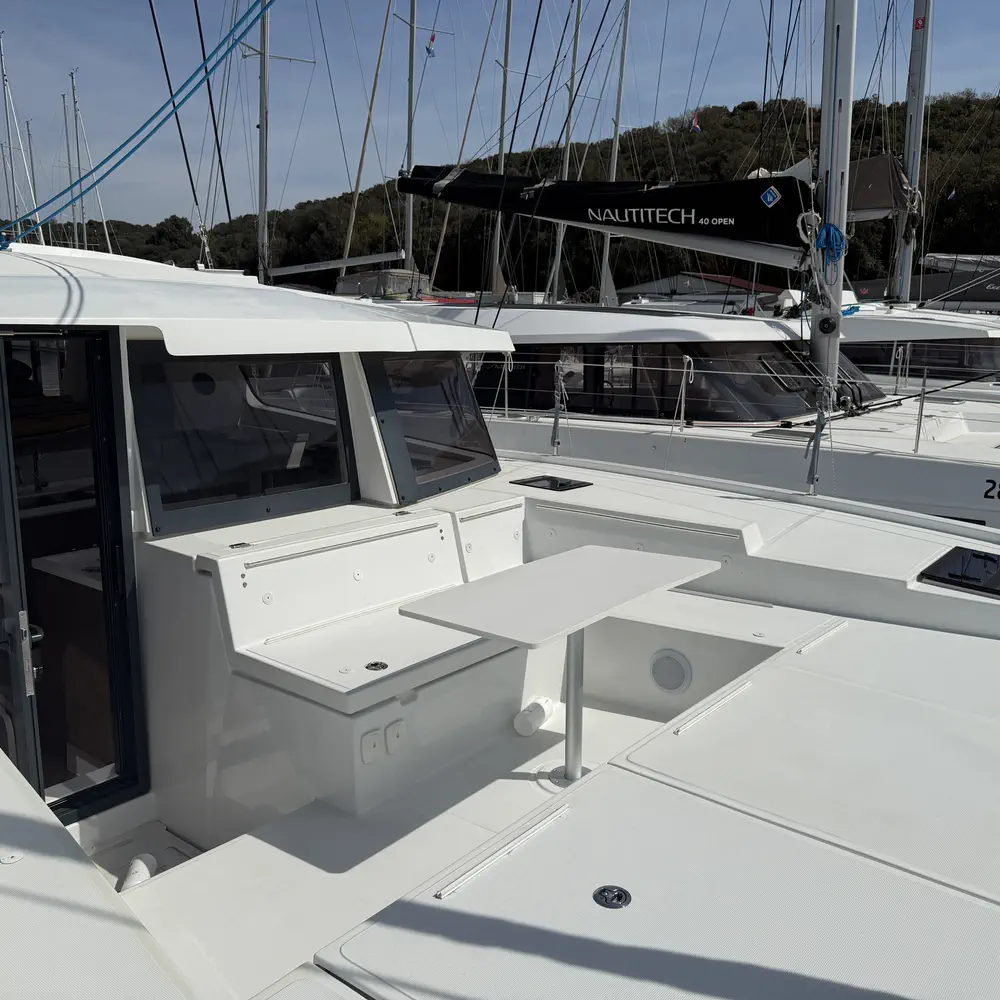 La Luna 77 11