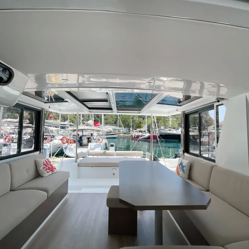 Bella II 12