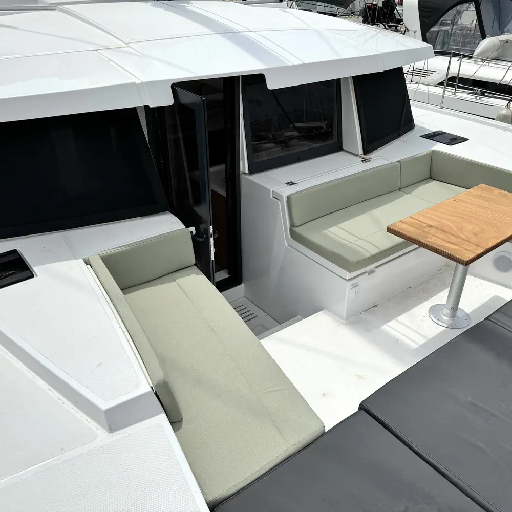 Infinity 20