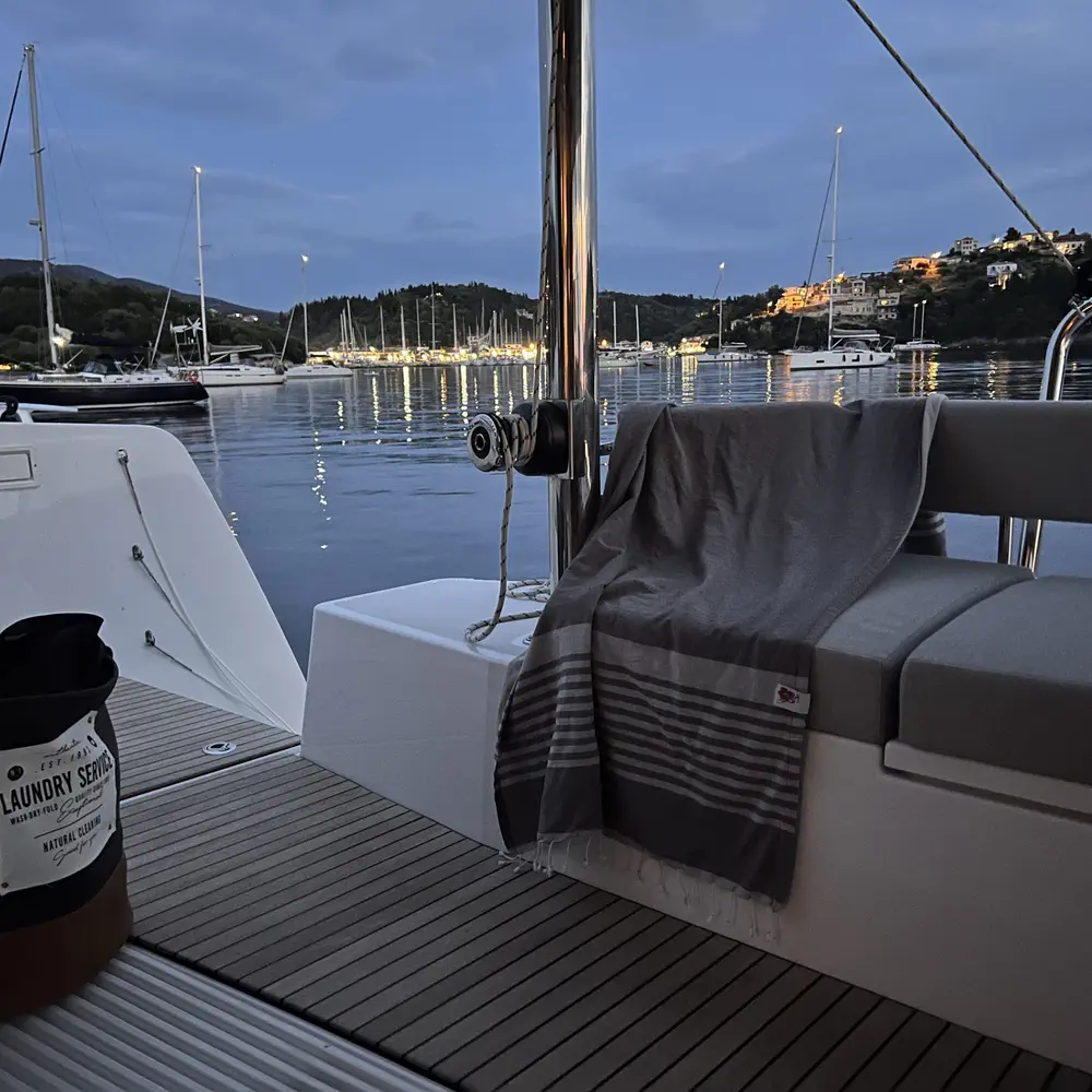 BLISS LUXURY CATAMARAN 16