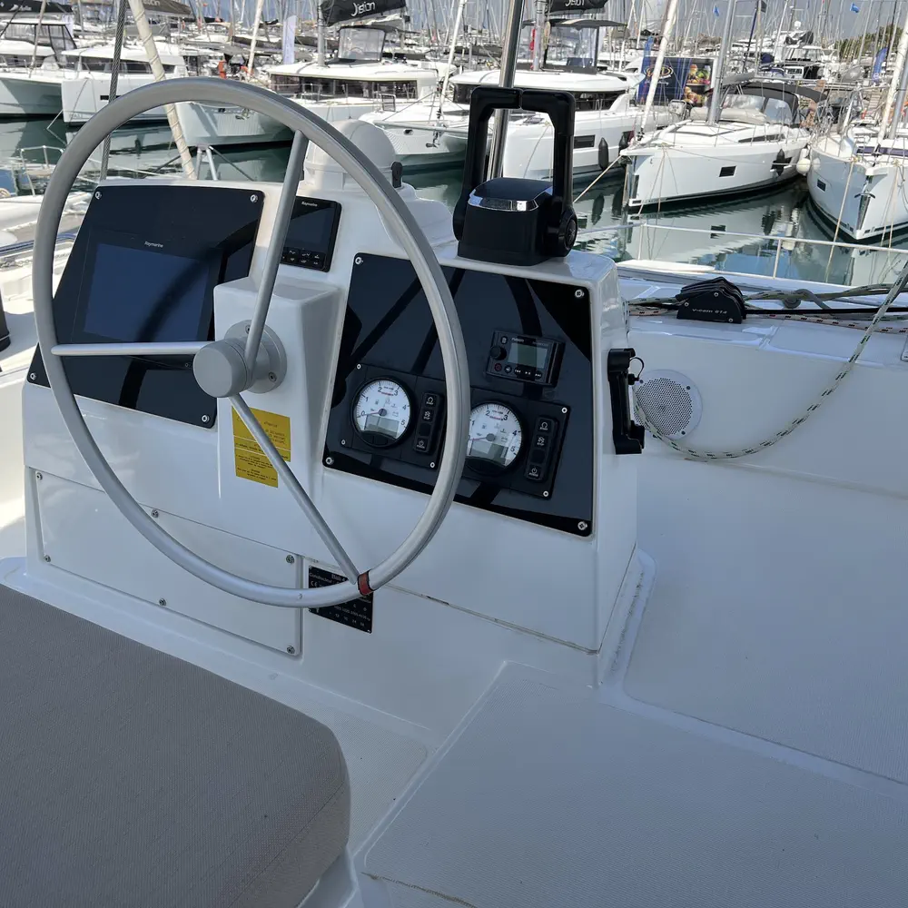 Freedom 19