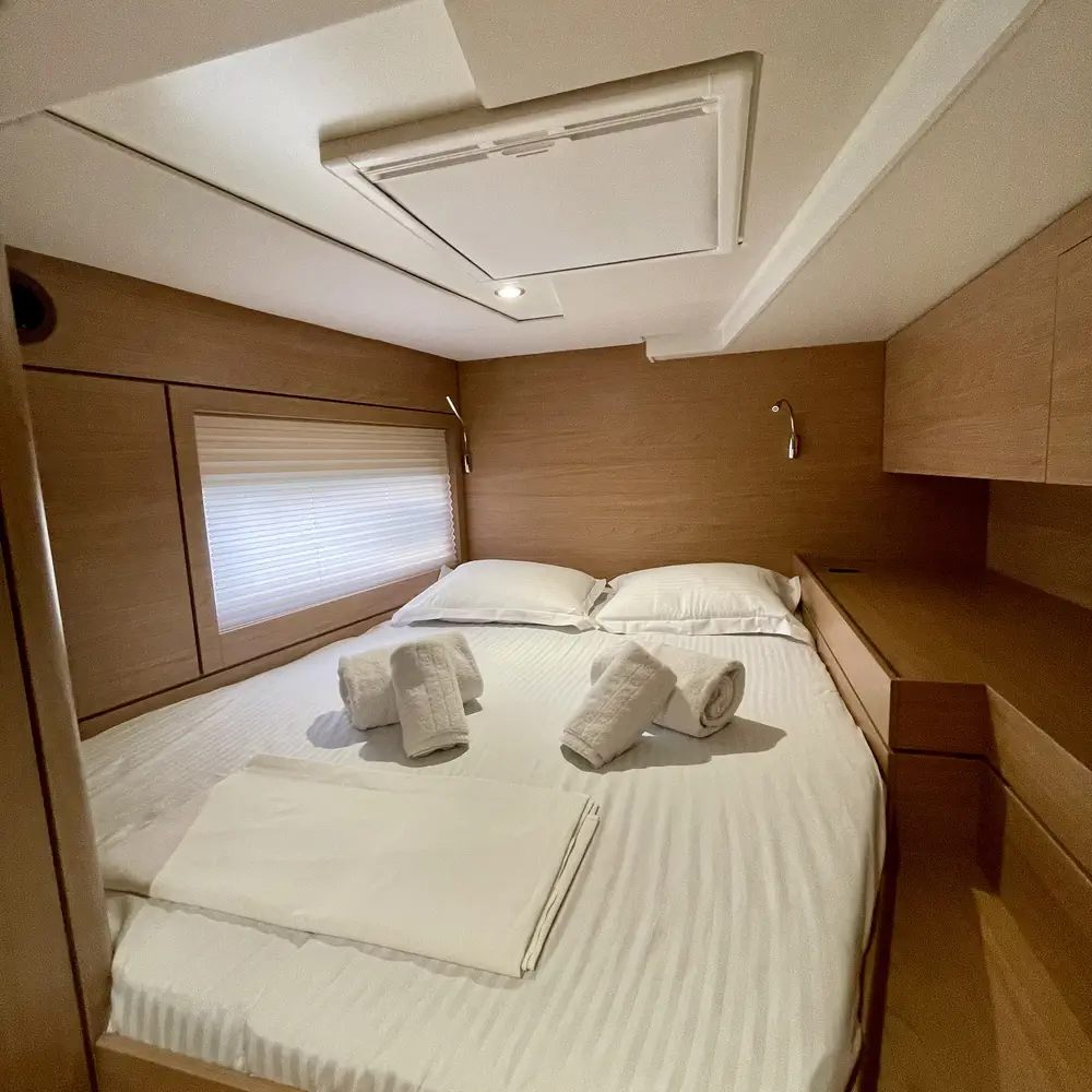 Romar VI 24