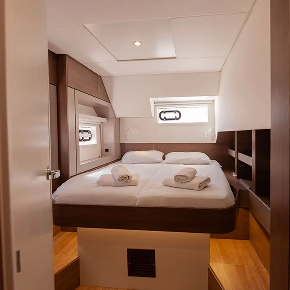 Neda - Skippered 3