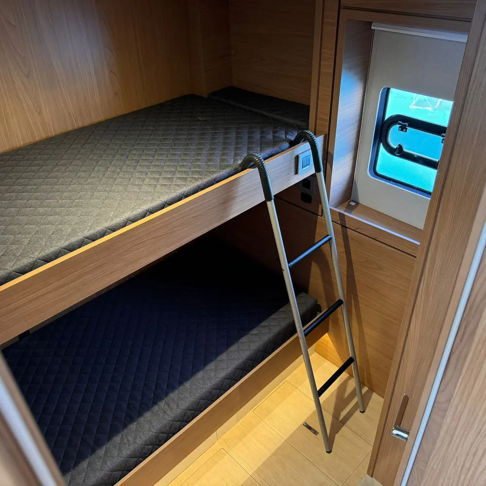 Silver Dolphin 7