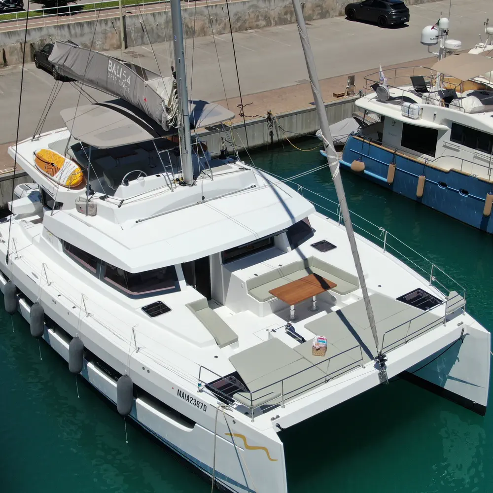Maia 25