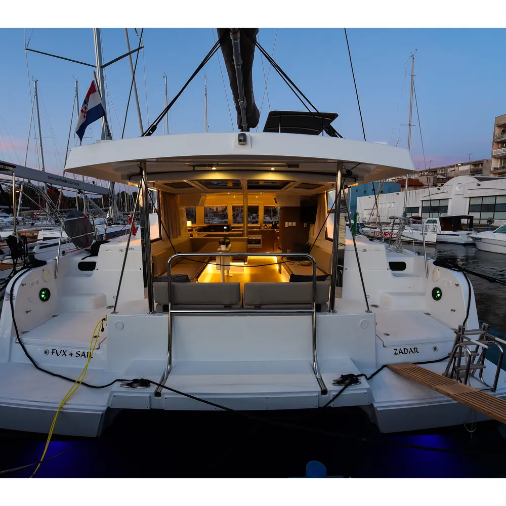 FUX 4 Sail - AC + GENERATOR 1