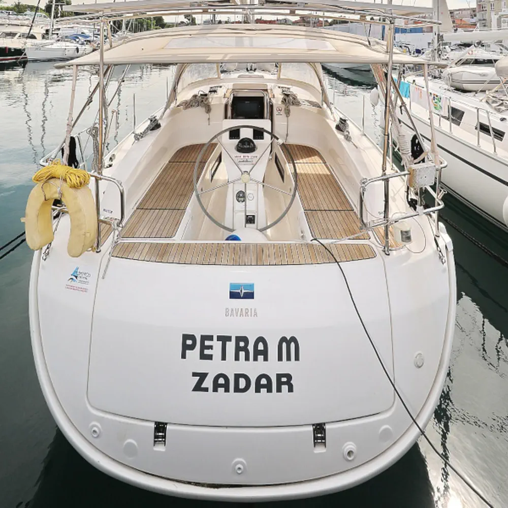 Petra M 27