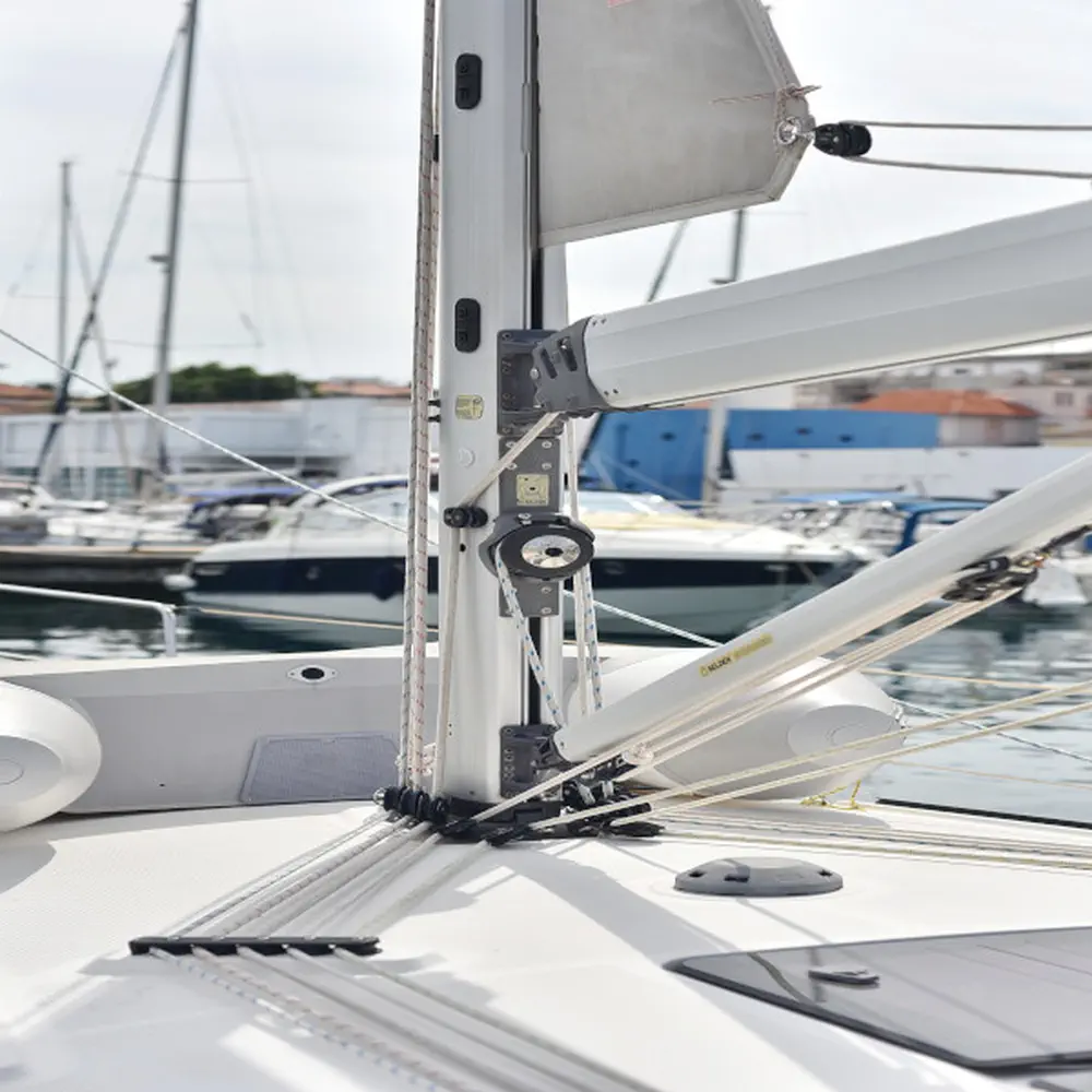 Petra M 35