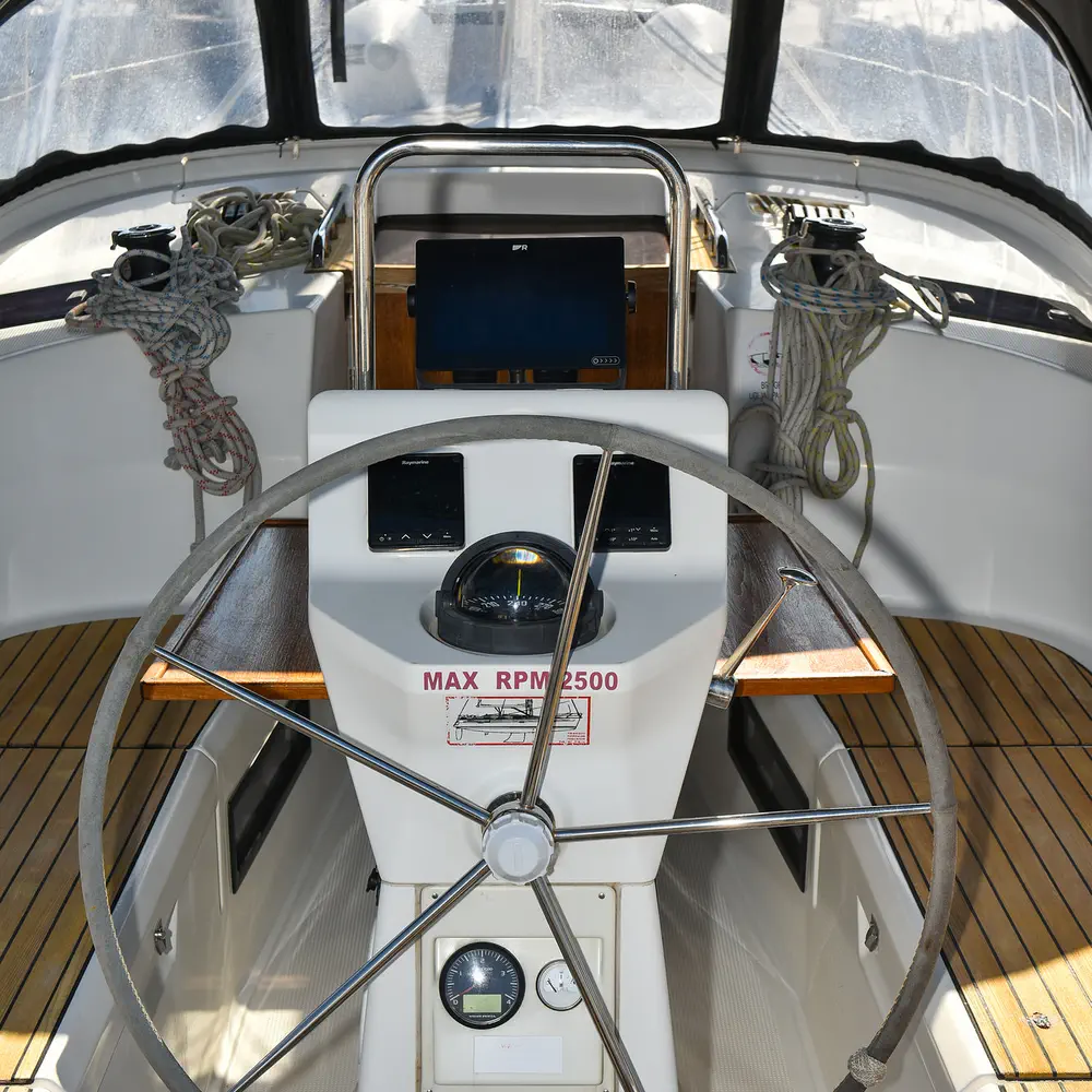 Petra M 23