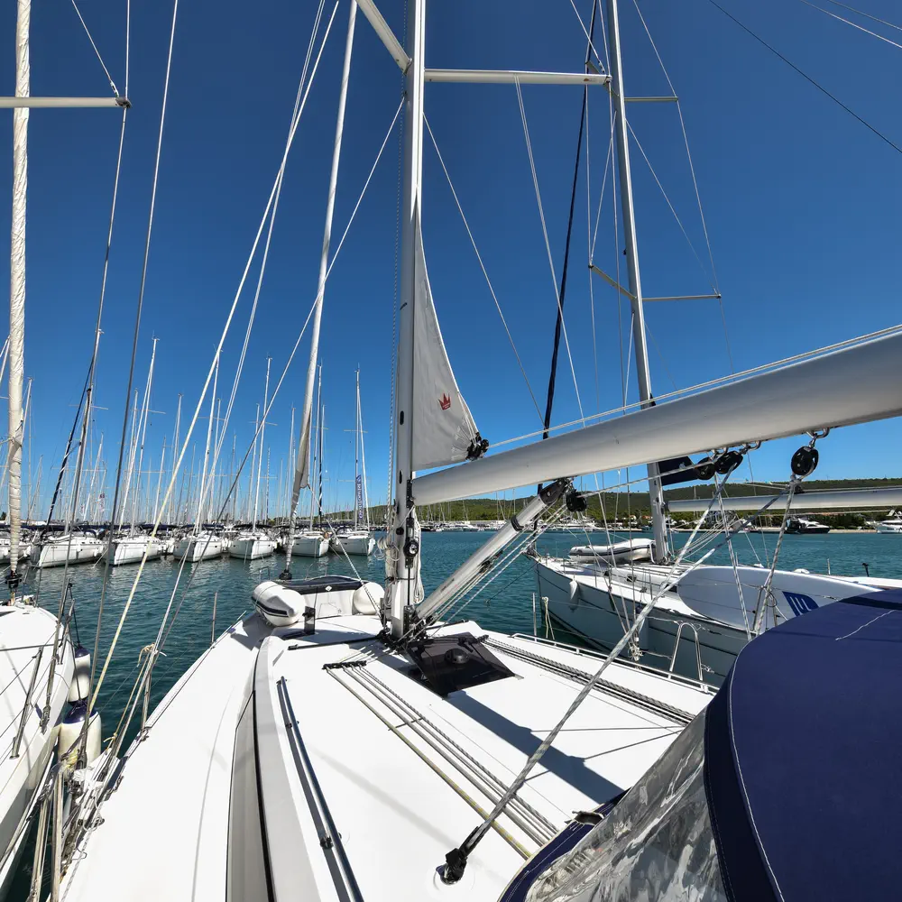 Bella 35