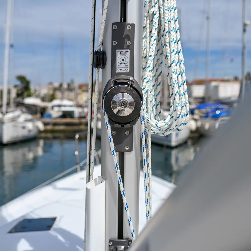 Mauvic 6