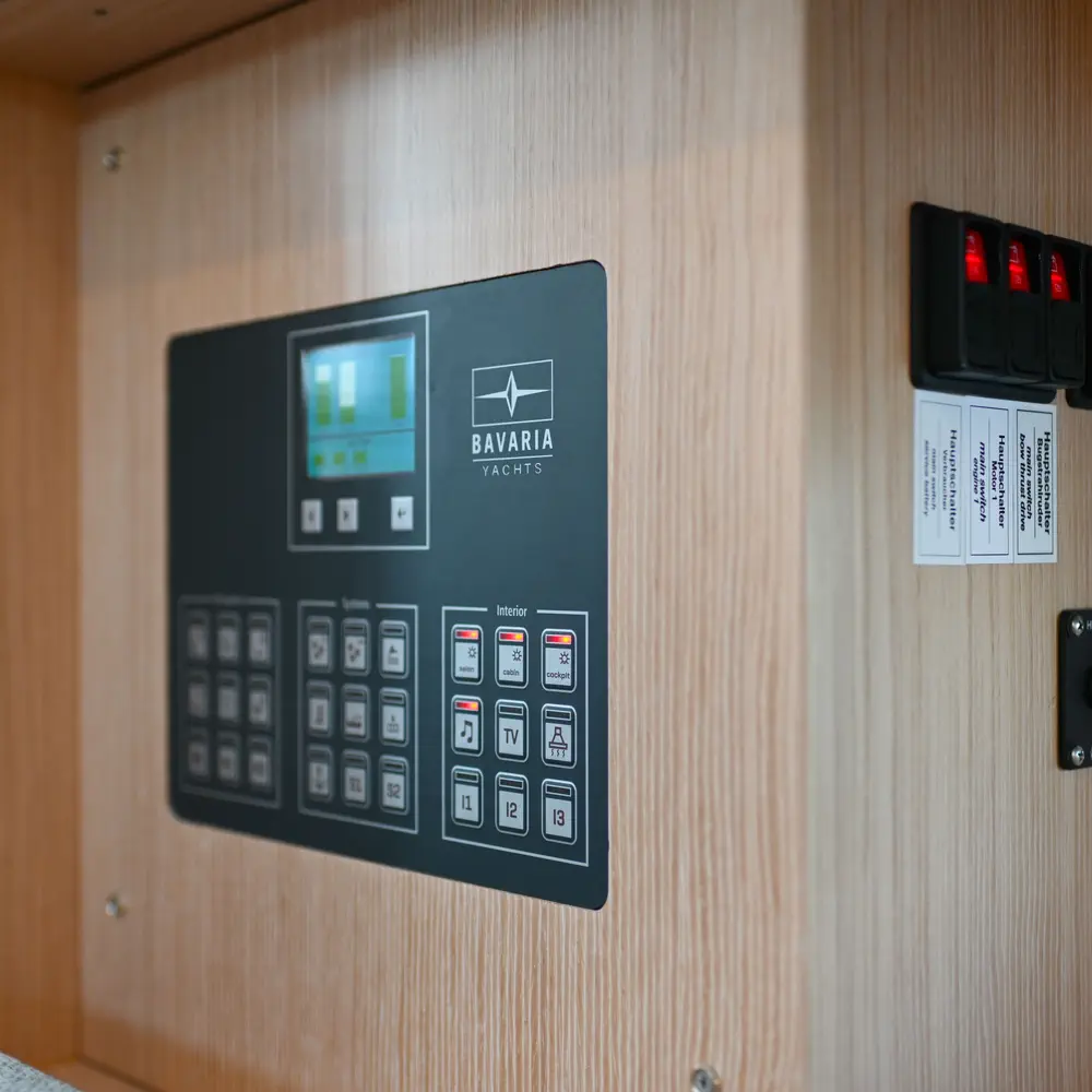 Mauvic 18
