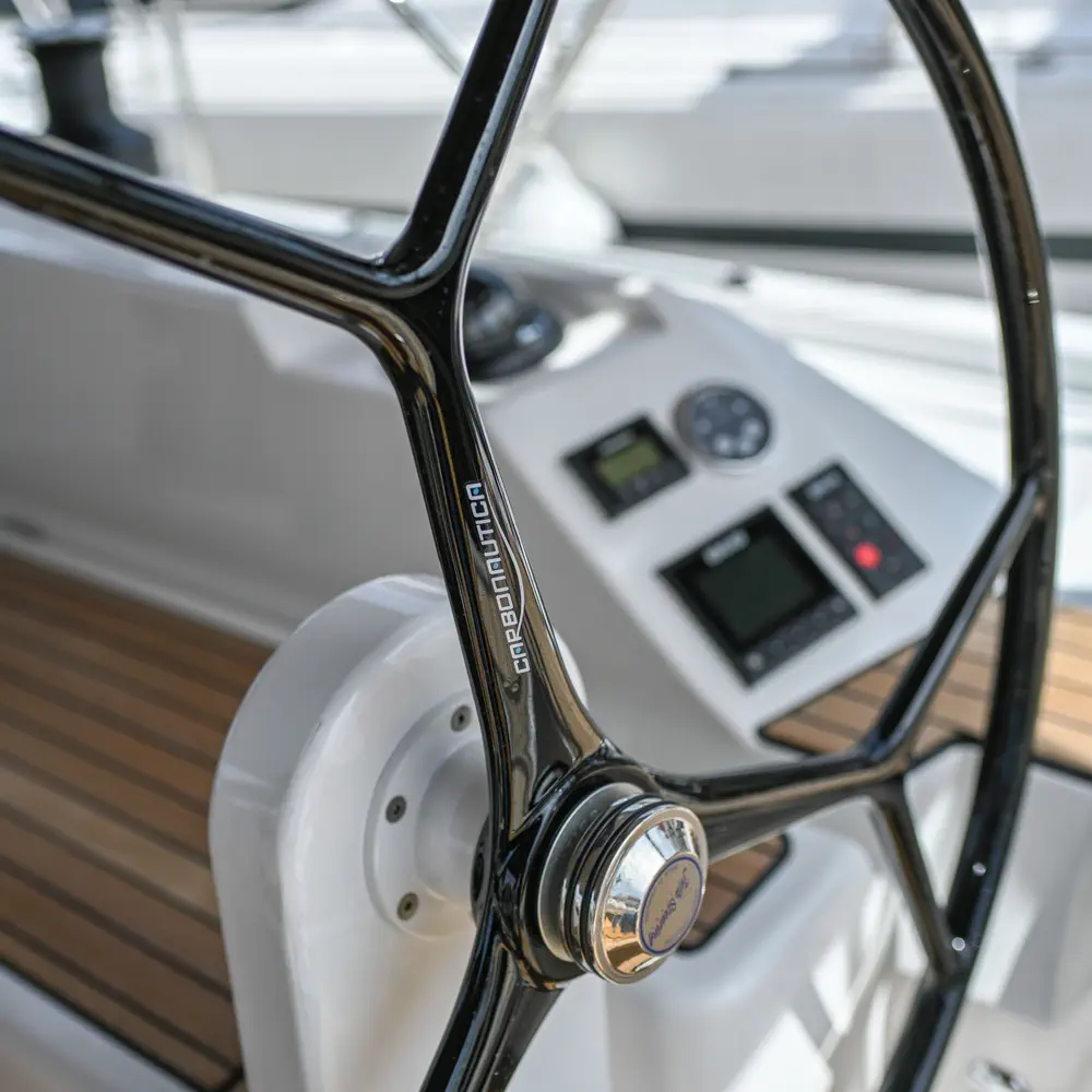 Mauvic 43