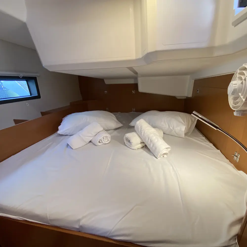 Aeolus 28