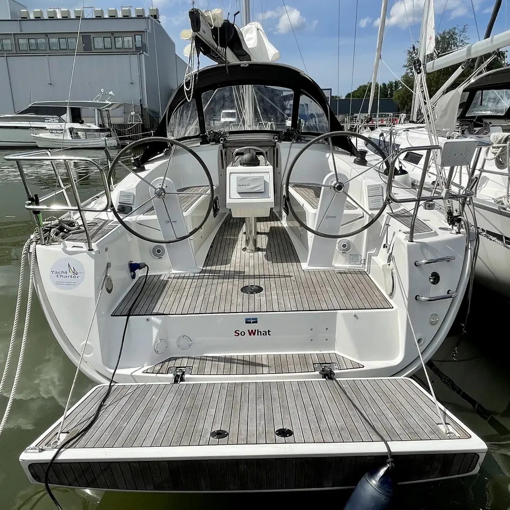https://dsmkaagprkqin.cloudfront.net/images/bavaria-yachtbau/bavaria-cruiser-34/sail-boat/1100994970000101921-1746529531763542761-so-what-1000x1000.webp