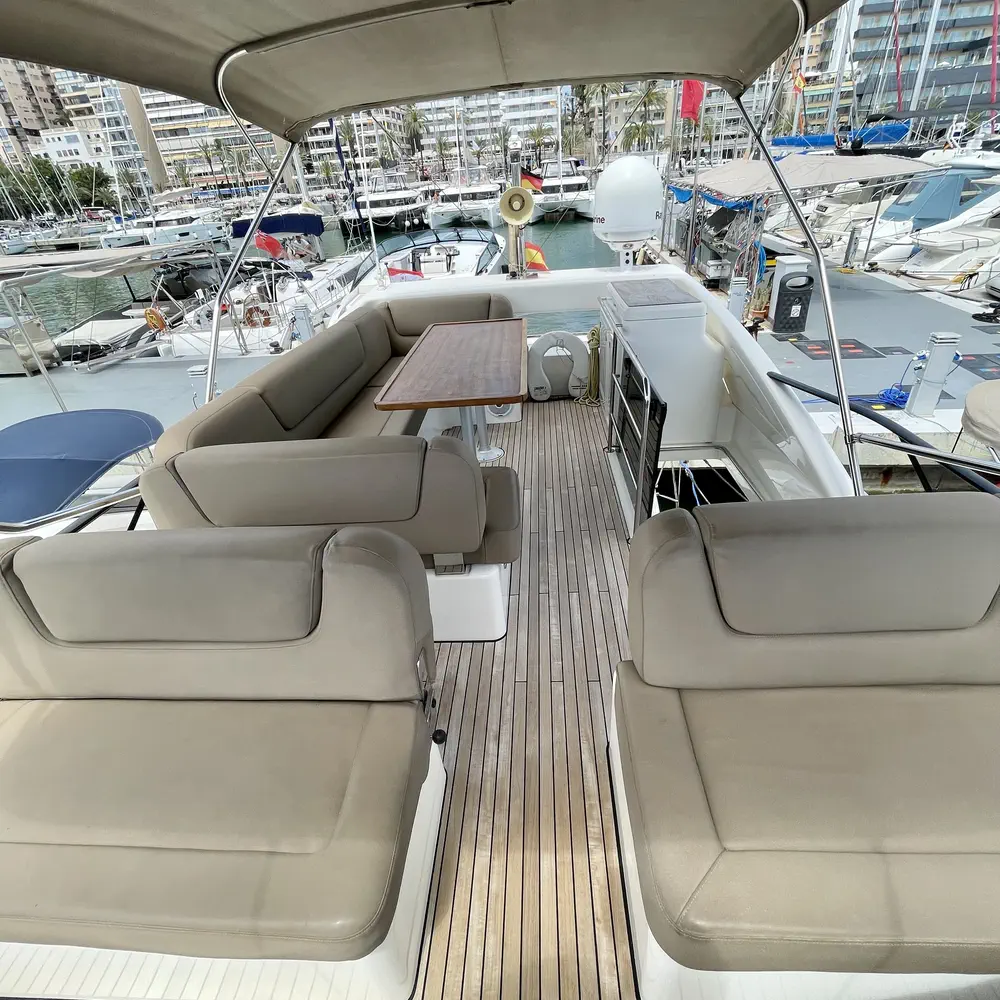 Mia Sophie 27