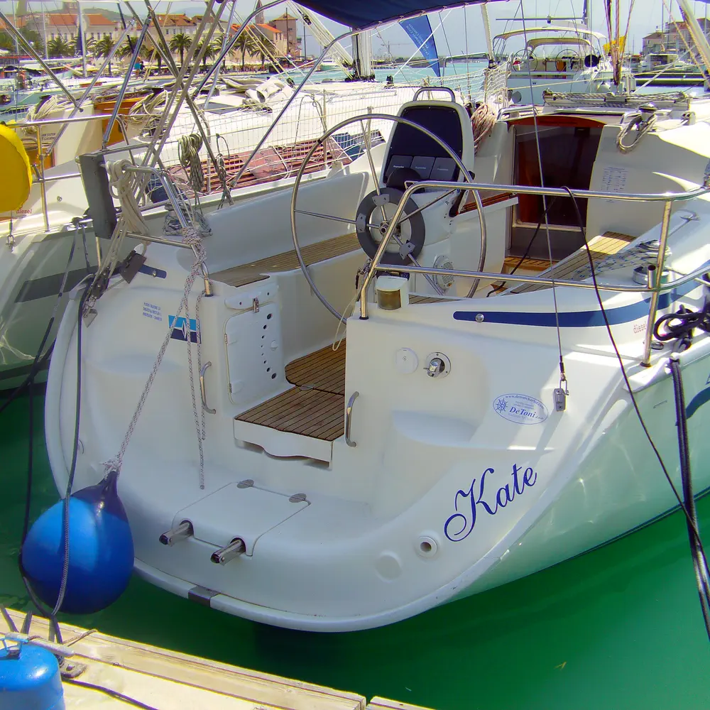 Main image of sail boat, Bavaria 33 Cruiser CATHERINE
