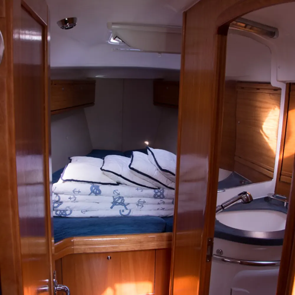 (1132 BG) (sails 2015) 1