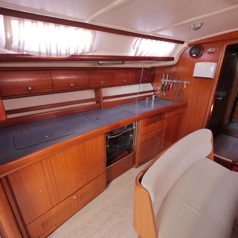 Velero 19
