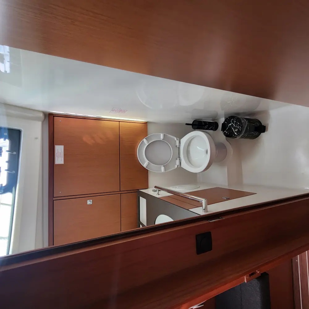 Sail Deneb 15