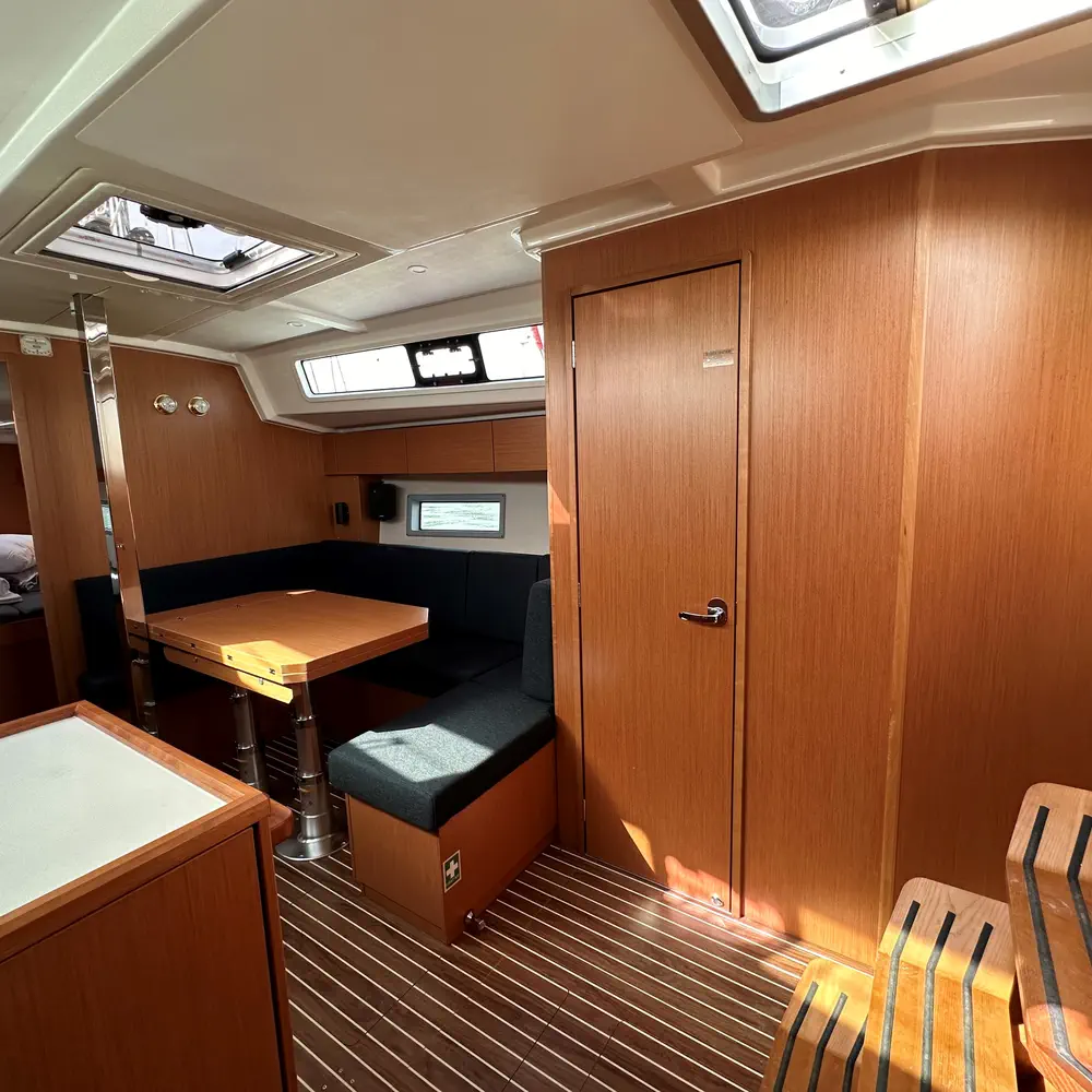 S/Y Sienna 9