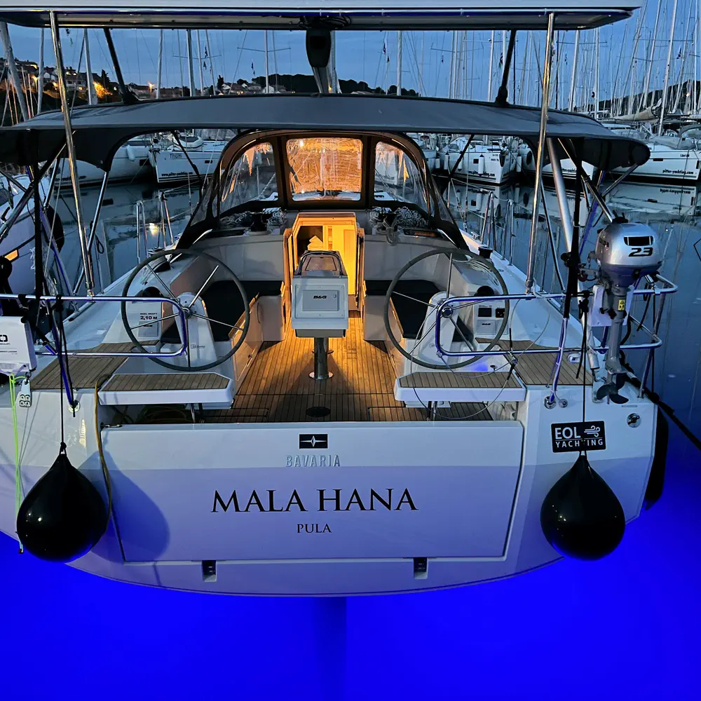 Mala Hana 25