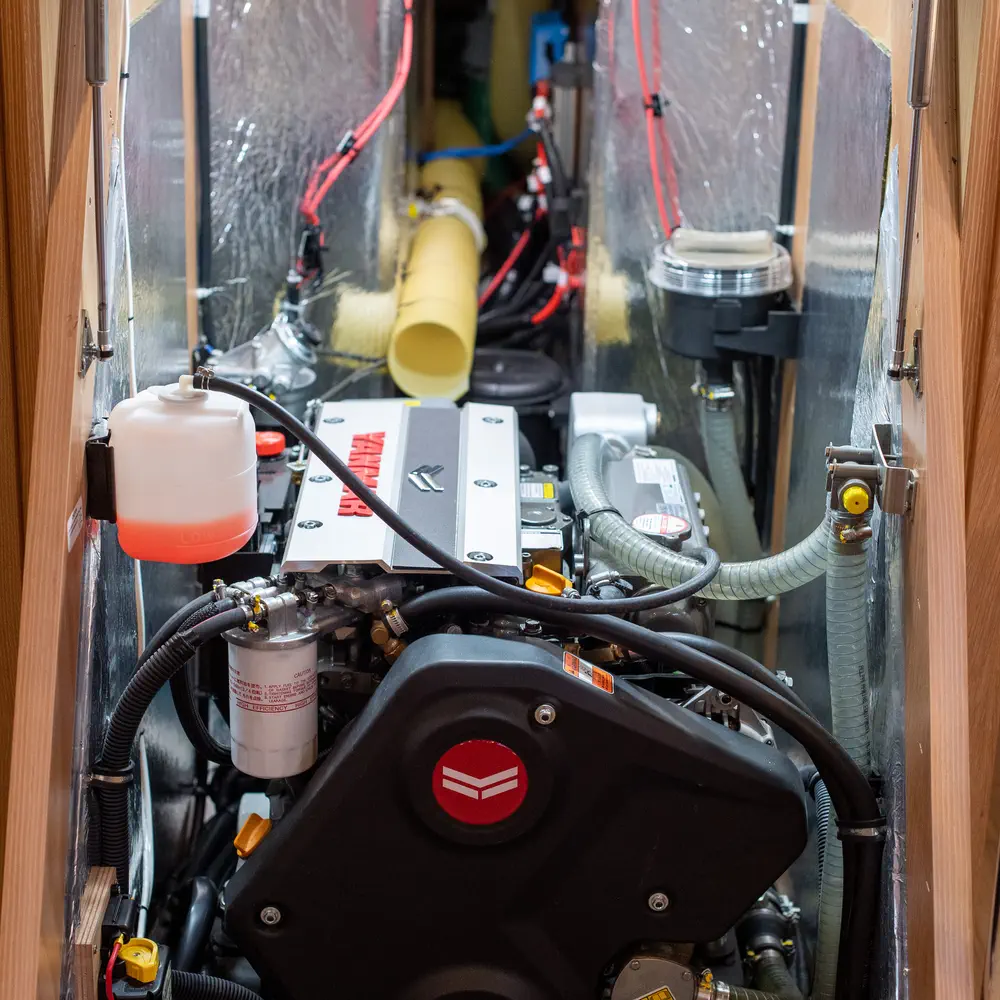 Karpouzi | A/C, Bow Thruster, Full teak deck 10