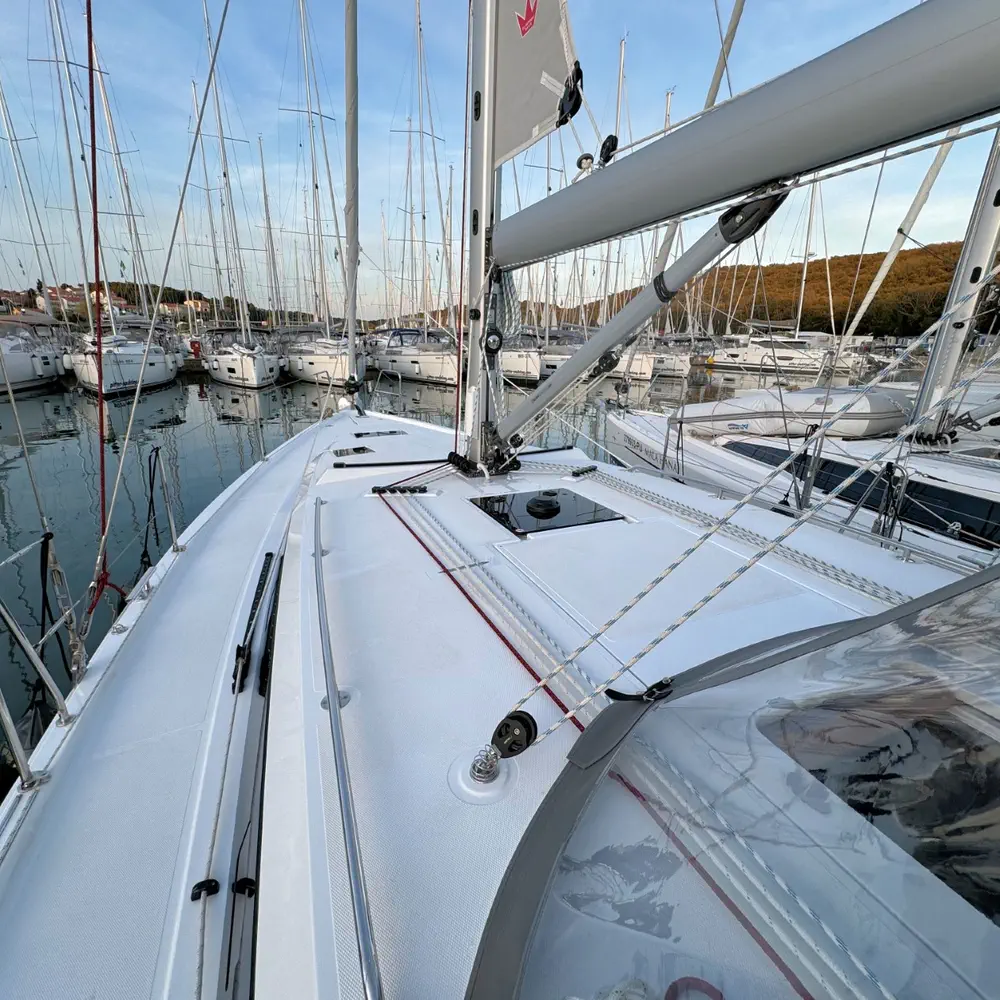 Ivana 30