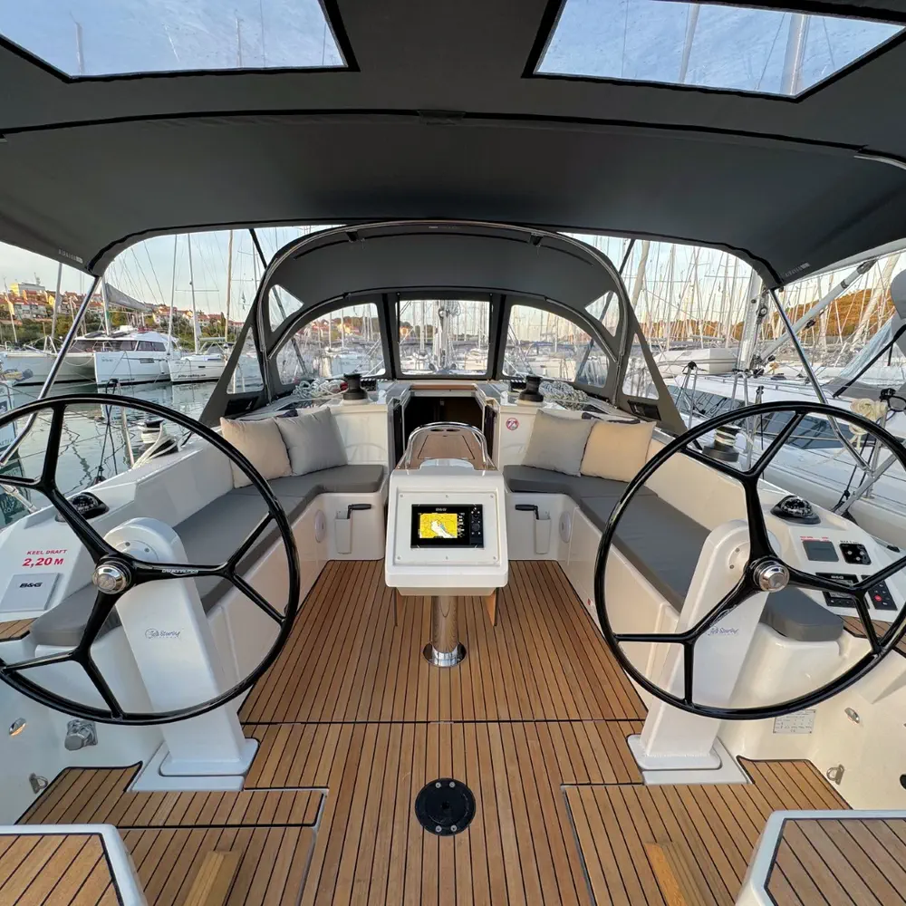 Ivana 42