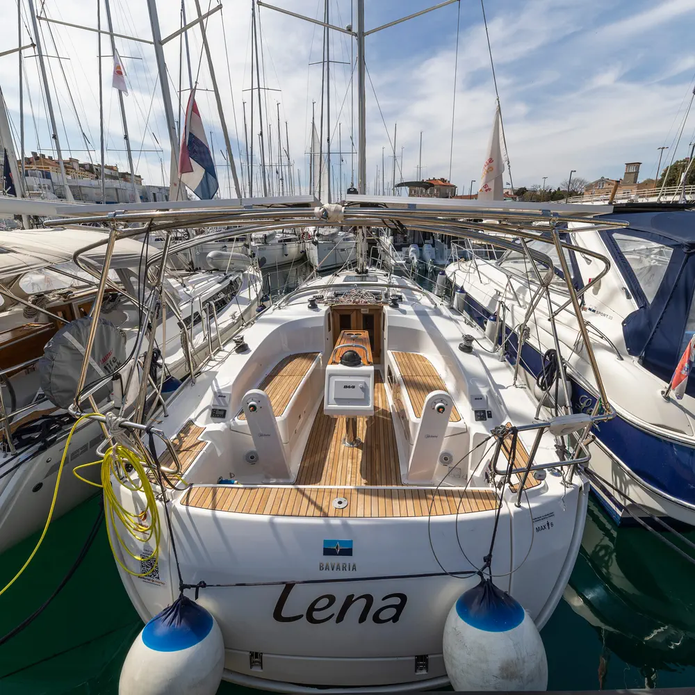 Lena 13