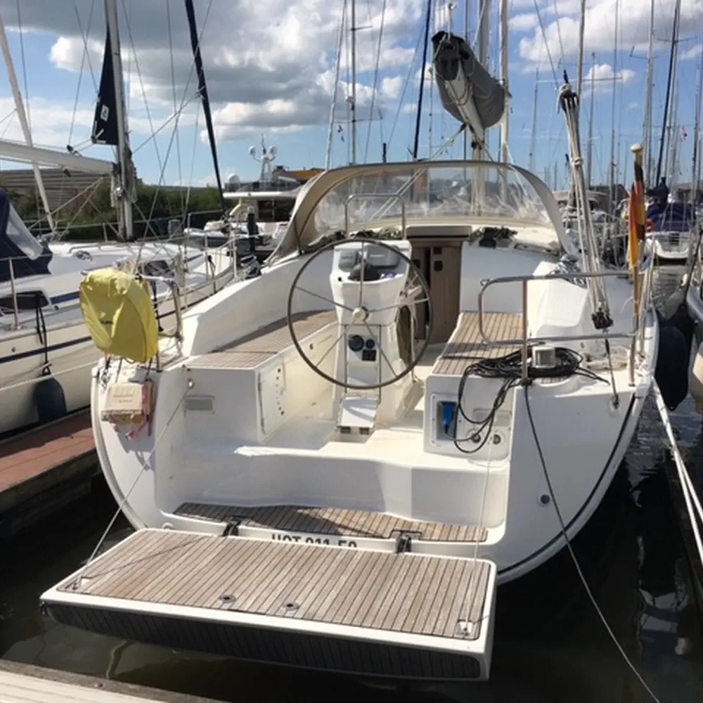 https://dsmkaagprkqin.cloudfront.net/images/bavaria-yachtbau/sail-boat/bavaria-cruiser-36/2522600723803128-1746630226663869041--1000x1000.webp
