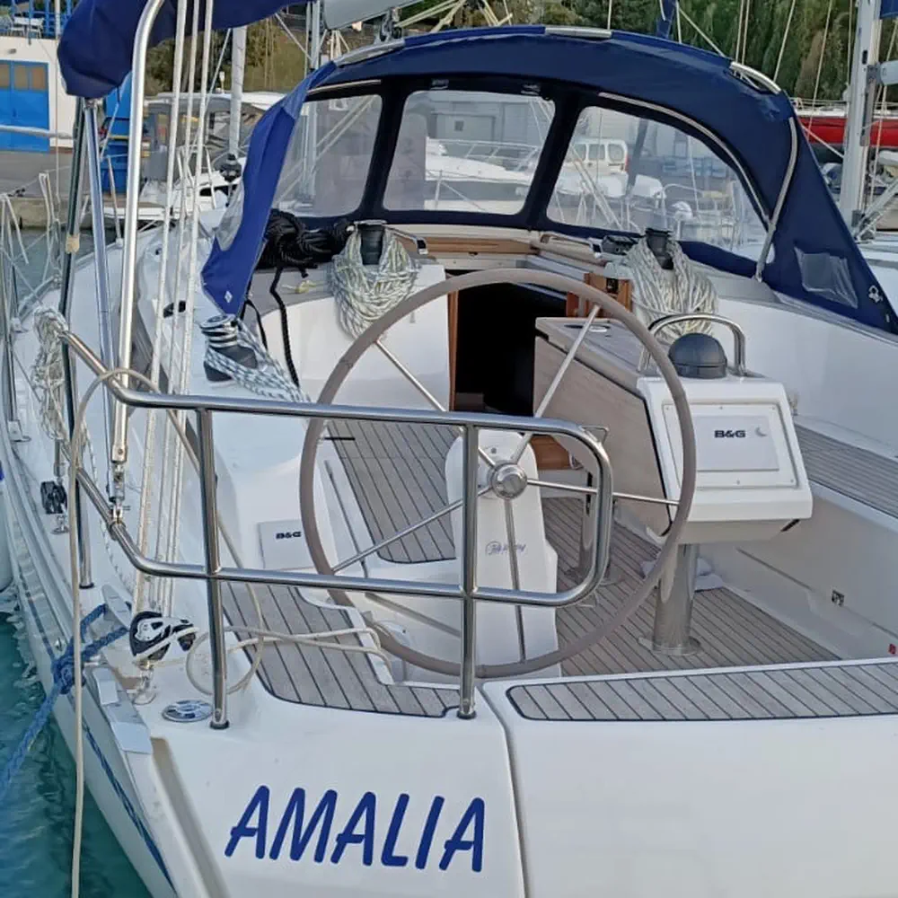 AMALIA 10