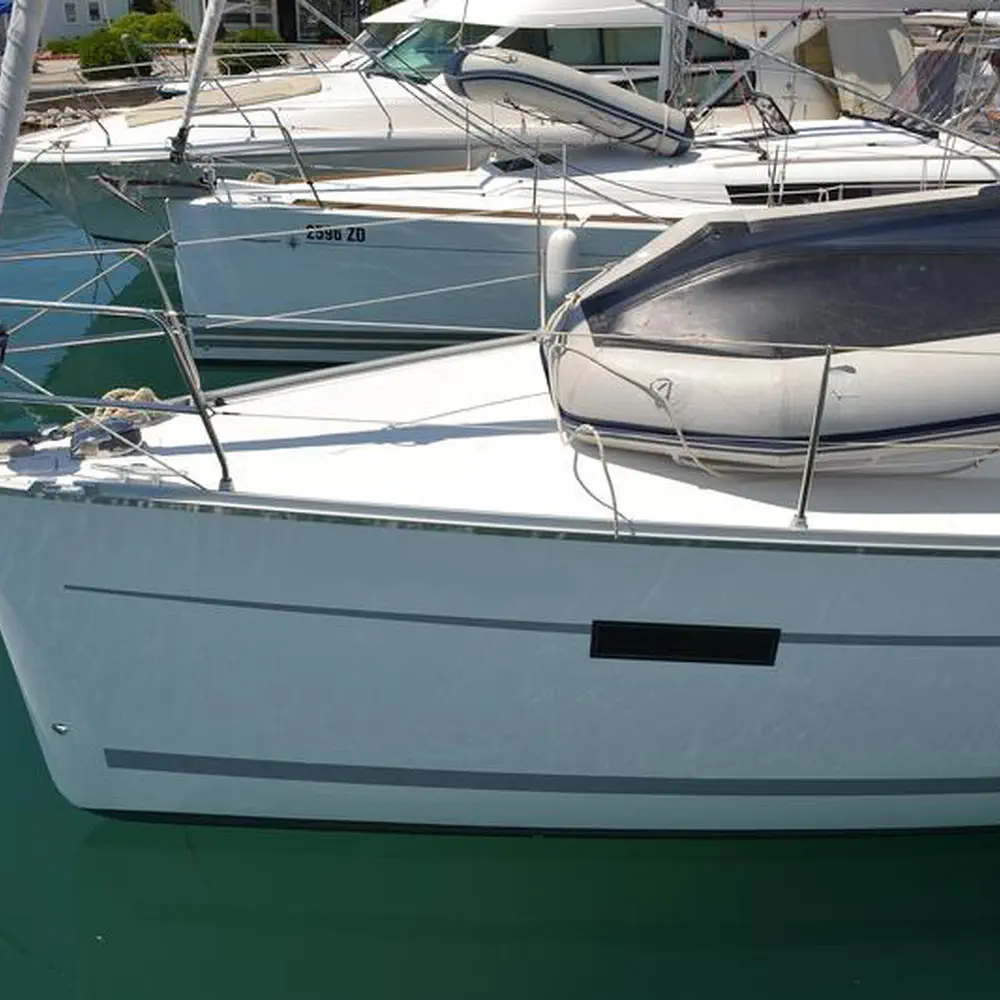 Manta 12