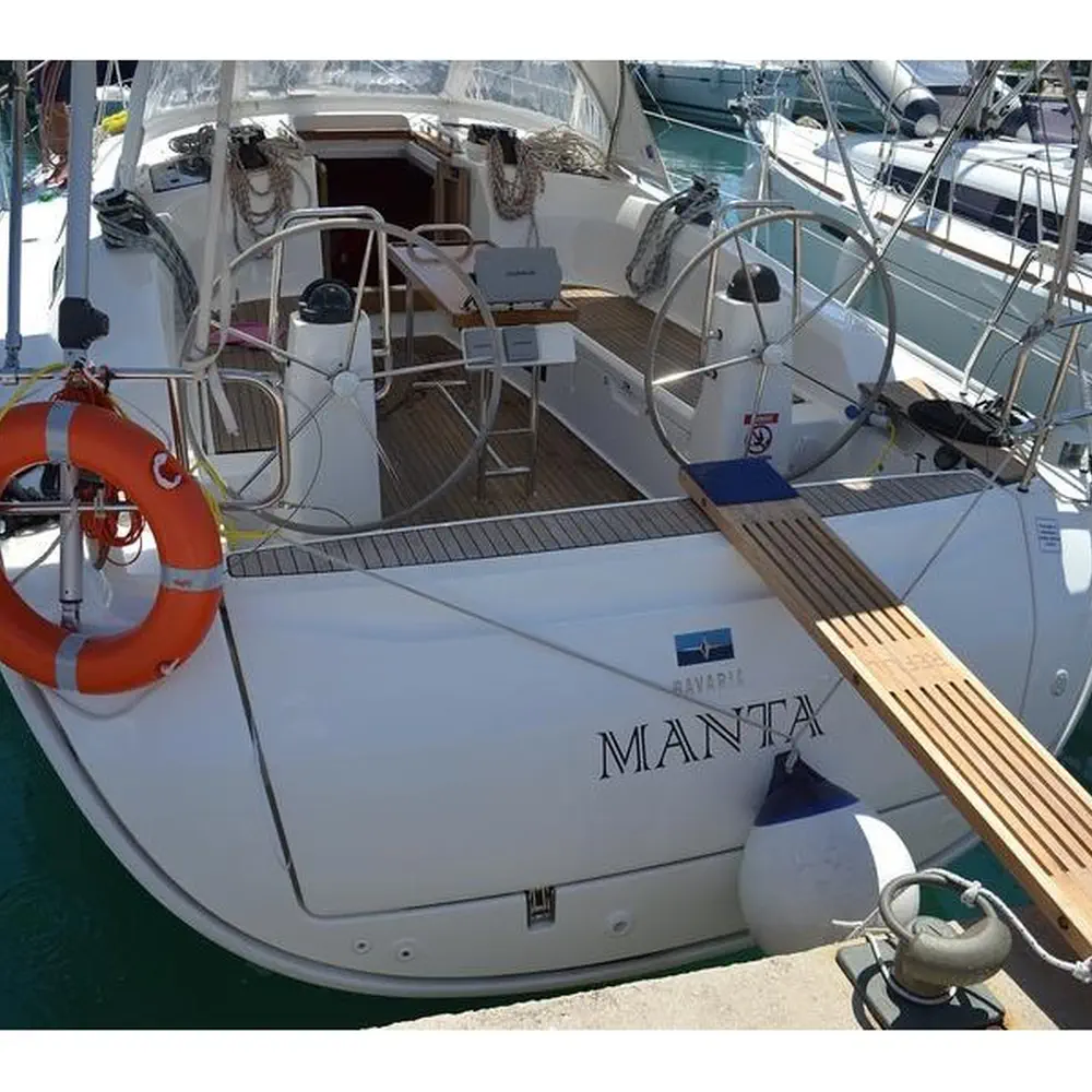 Manta 15